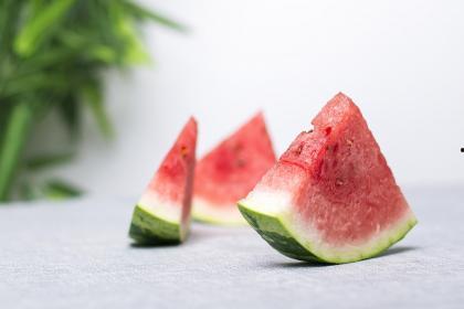 梦见吃长瓜了,揭秘吃长瓜的神秘寓意