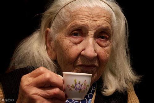 吃瓜老太婆,她眼中的娱乐圈风云