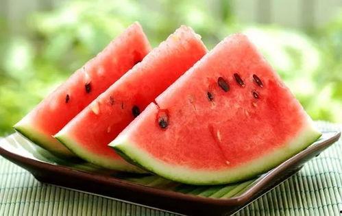 抓瓜摘瓜怎么吃瓜,尽享夏日清凉美味